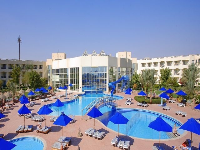 Aurora Oriental Resort + Free Transfers Aurora Oriental Resort + Free Transfers